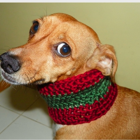 Christmas Dog Cat Cowl Silky Soft Cowl Hand Crochet Sizes XXSmall 10-11"Cir - Picture 3 of 5